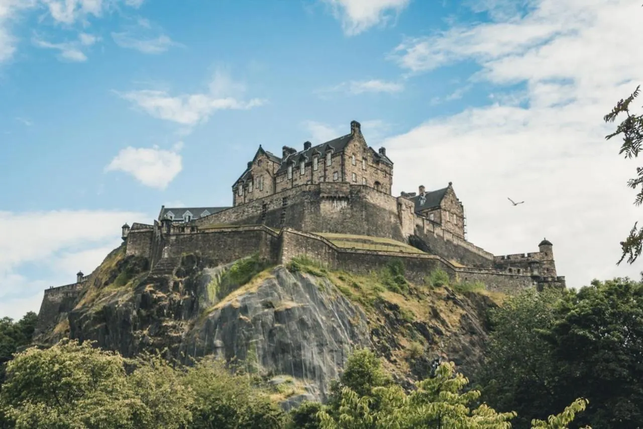 Inviting 1Bd Flat In Edinburgh Apartman Egyesült Királyság
